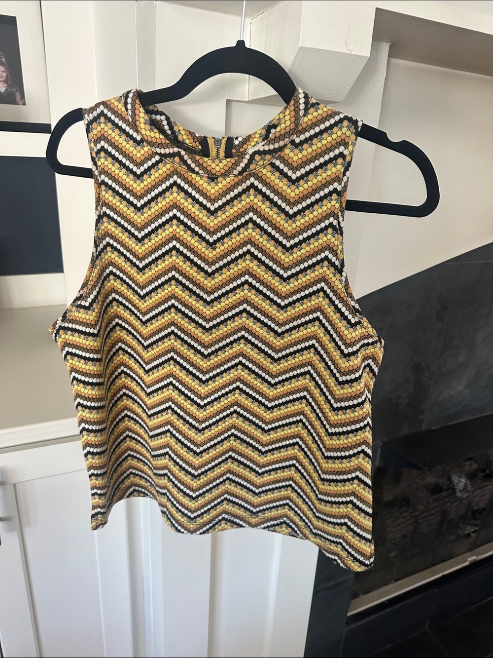 Anthropologie Chevron Knit Tank Top, 60’s Mod Style, size small
